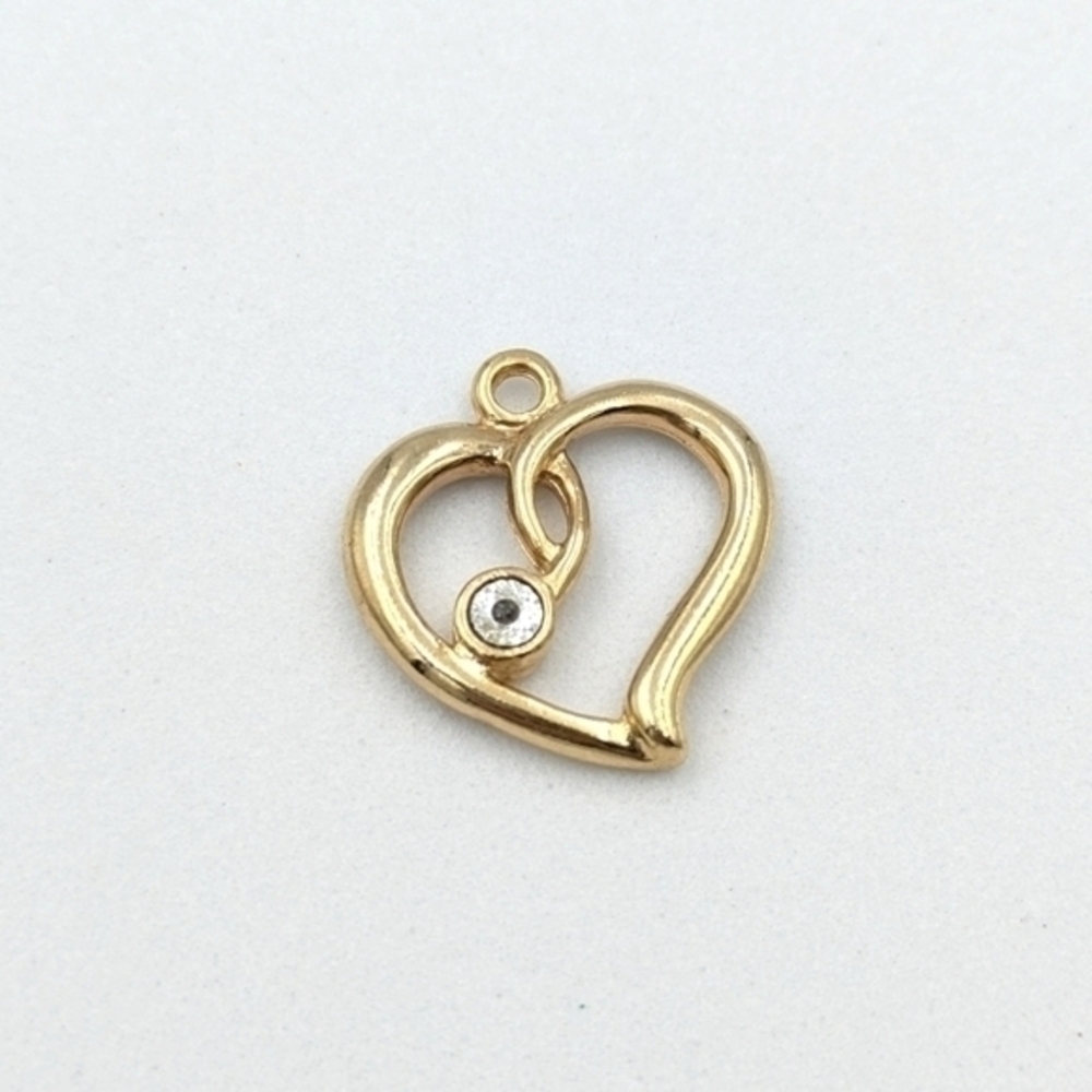 5/25$   Diamond chip gold tone heart pendant vintage